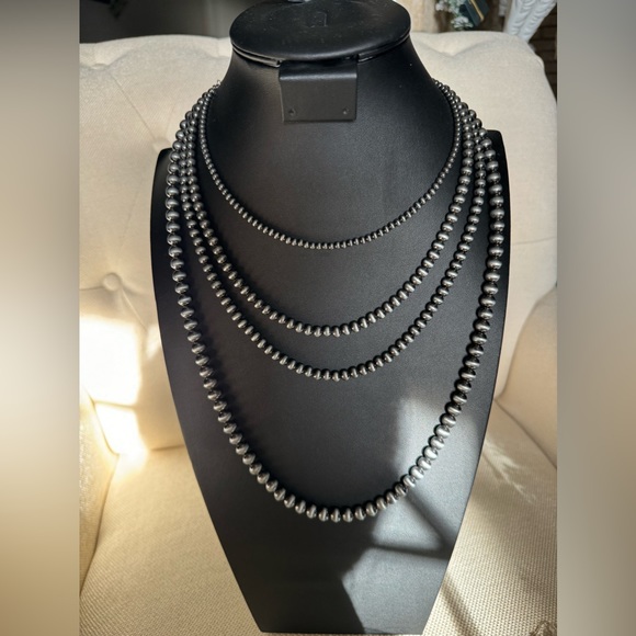 ✨Navajo Grey Western/Bohemian Necklace set Earrings and Necklace✨ - Picture 3 of 8